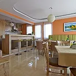 Guest house White House